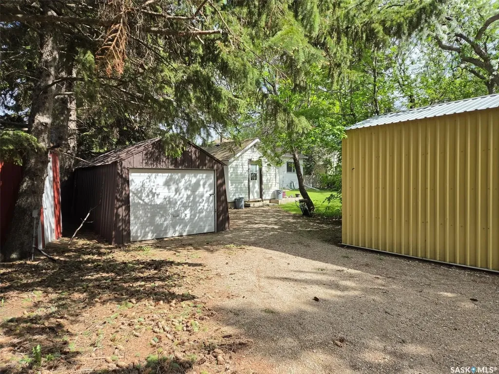 118 5th Street W Carlyle SK S0C 0R0
