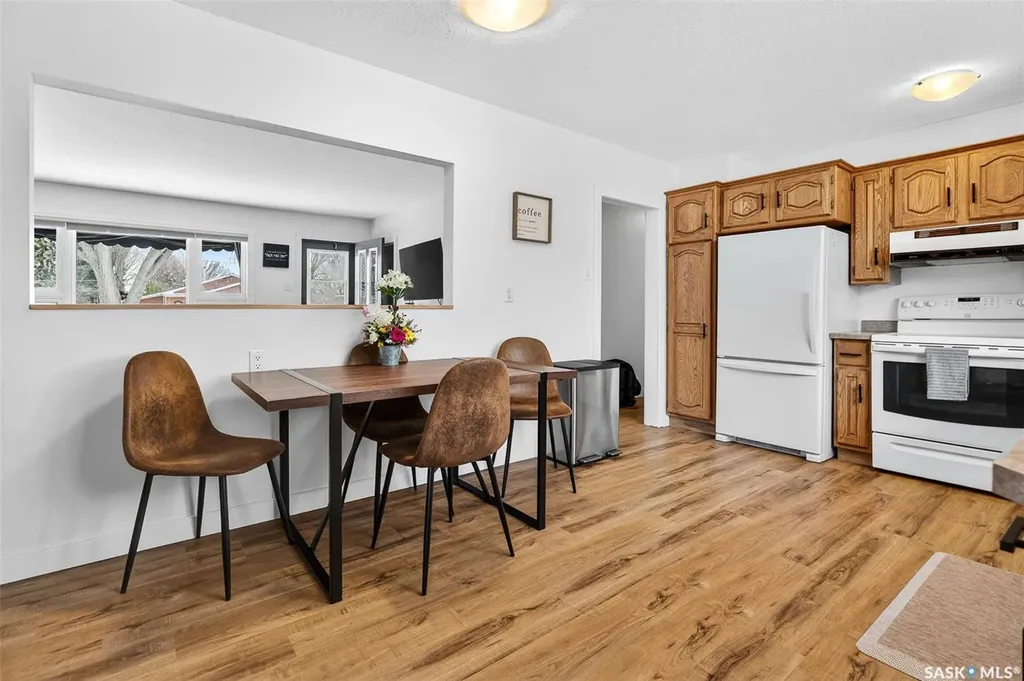 1238 Albert Street Moose Jaw SK S6H 2Y4