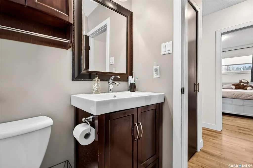 1238 Albert Street Moose Jaw SK S6H 2Y4