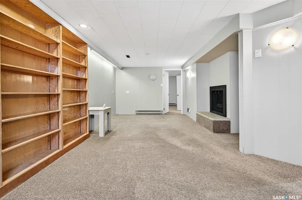1238 Albert Street Moose Jaw SK S6H 2Y4