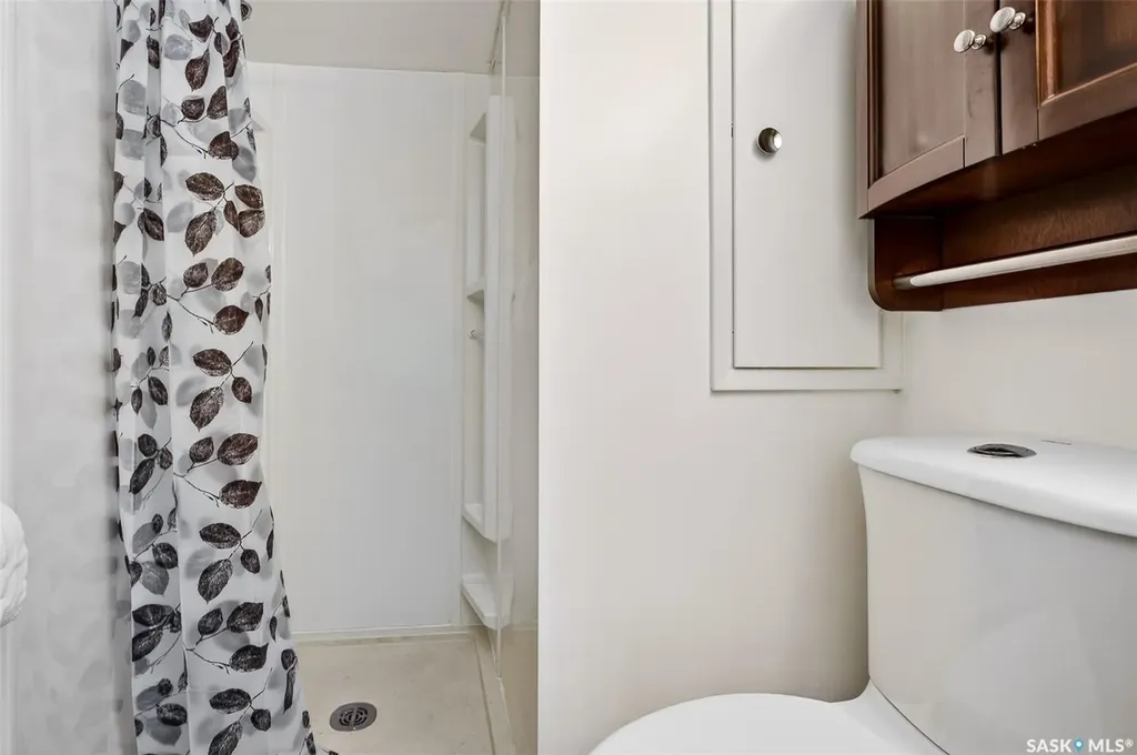 1238 Albert Street Moose Jaw SK S6H 2Y4