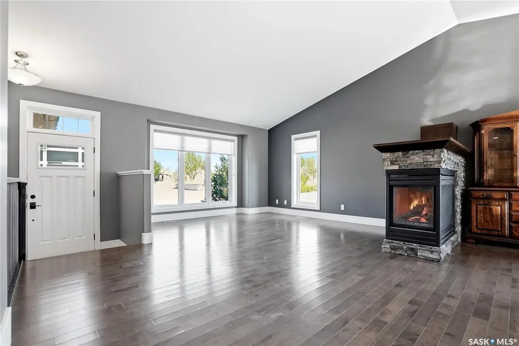 326 Horlick Crescent Saskatoon SK S7N 4R5