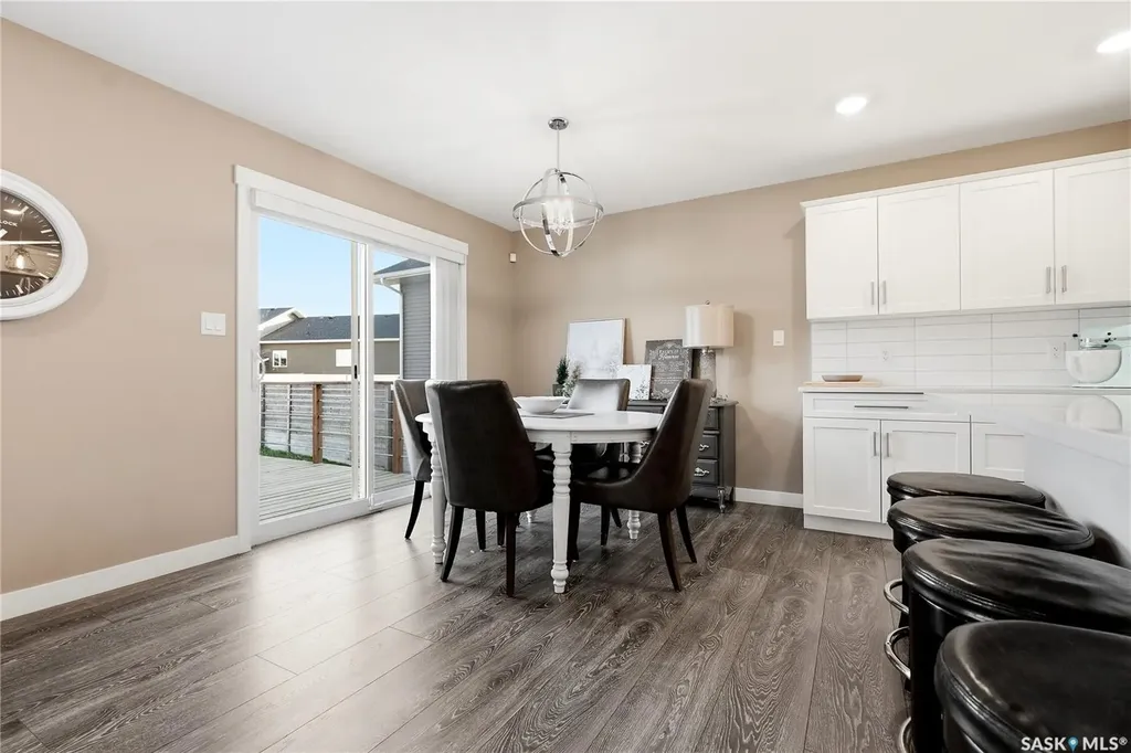 323 Cowan Crescent Martensville SK S0K 2T1