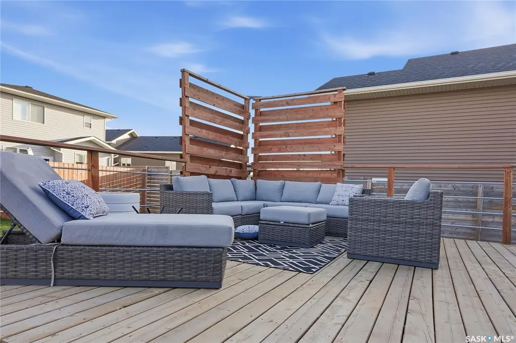 323 Cowan Crescent Martensville SK S0K 2T1