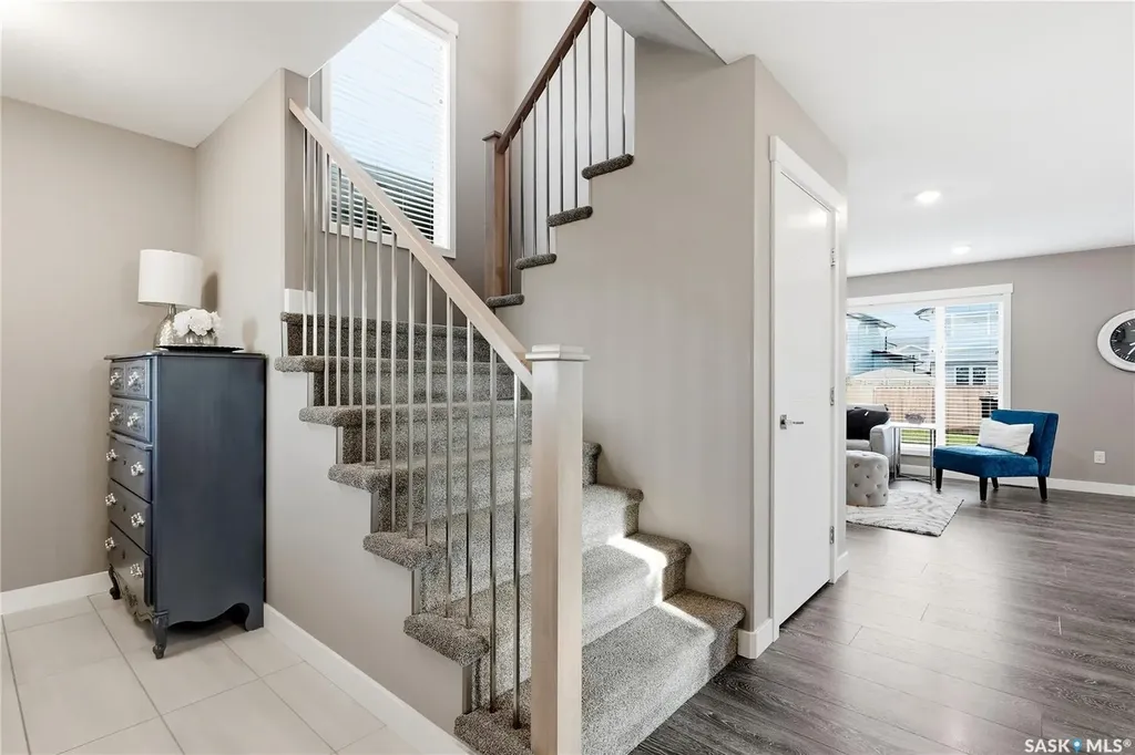 323 Cowan Crescent Martensville SK S0K 2T1