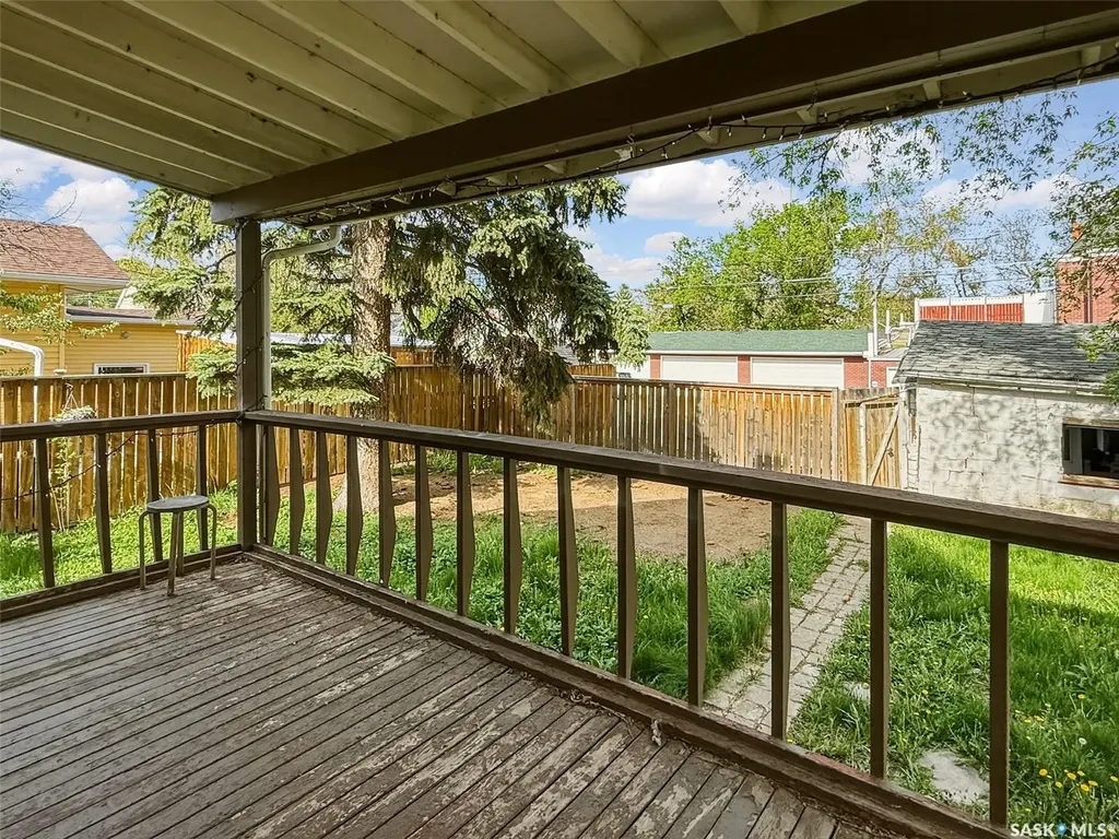 521 2nd Avenue NE Swift Current SK S9H 2E5