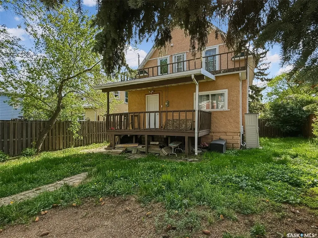 521 2nd Avenue NE Swift Current SK S9H 2E5