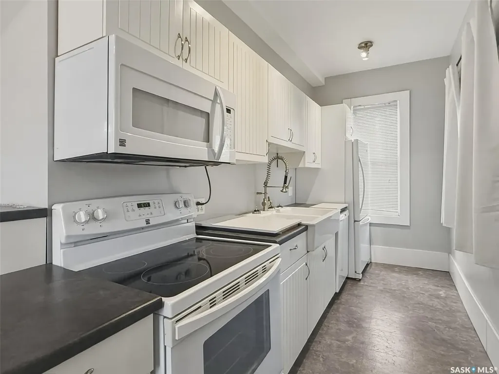 521 2nd Avenue NE Swift Current SK S9H 2E5