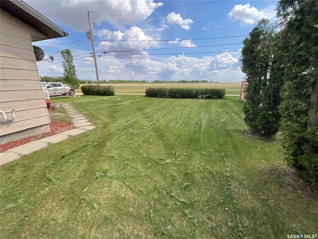 207 7th Street S Wakaw SK S0K 4P0
