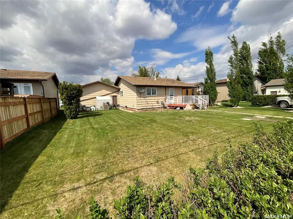 207 7th Street S Wakaw SK S0K 4P0