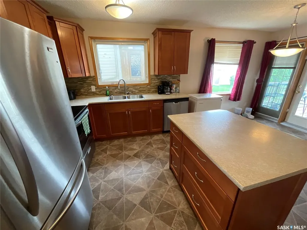 207 7th Street S Wakaw SK S0K 4P0