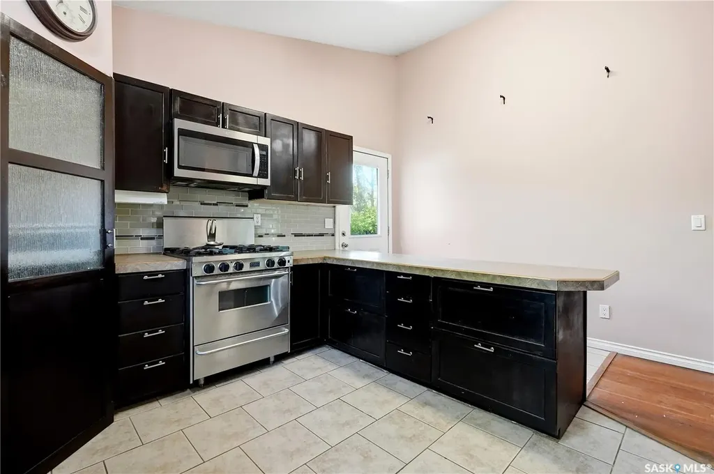 242 Woodlawn Avenue Katepwa Beach SK S0G 2Y0