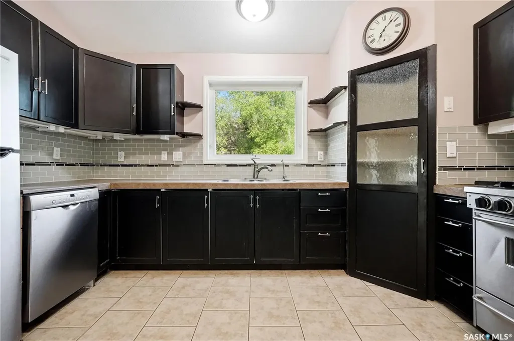 242 Woodlawn Avenue Katepwa Beach SK S0G 2Y0