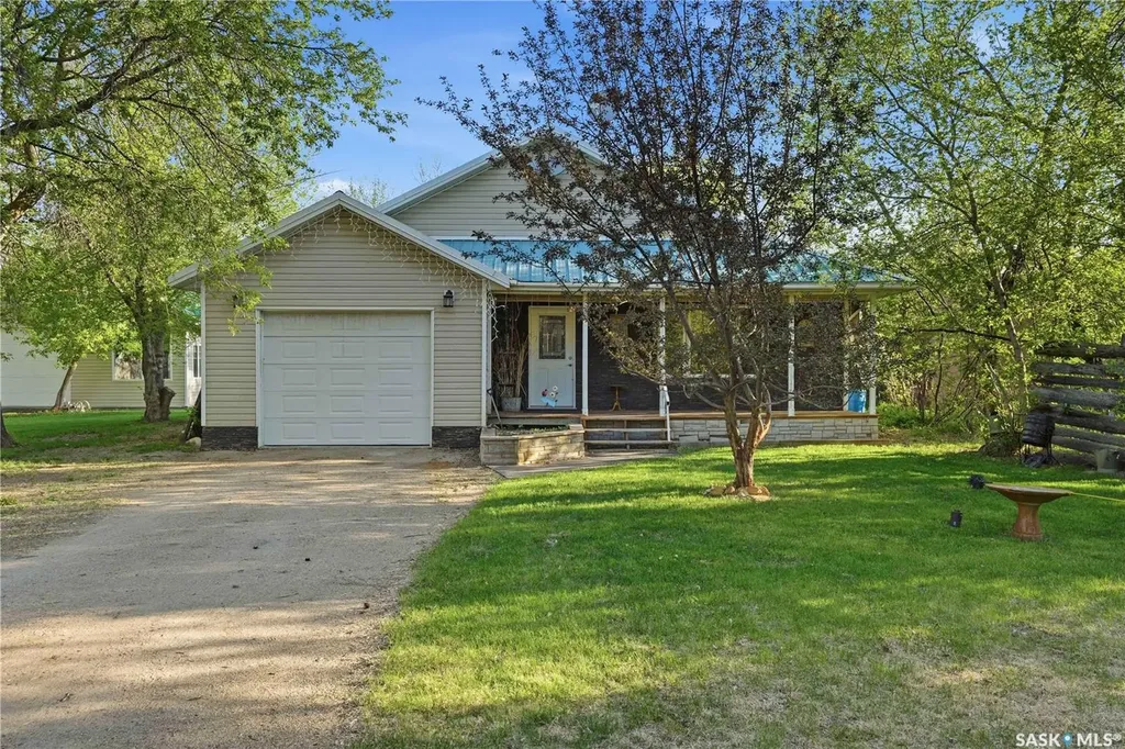 242 Woodlawn Avenue Katepwa Beach SK S0G 2Y0