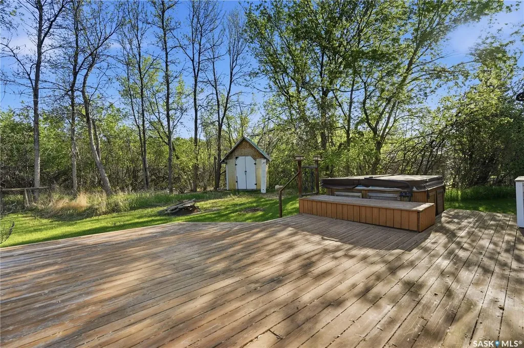 242 Woodlawn Avenue Katepwa Beach SK S0G 2Y0