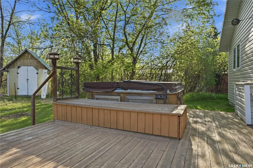 242 Woodlawn Avenue Katepwa Beach SK S0G 2Y0