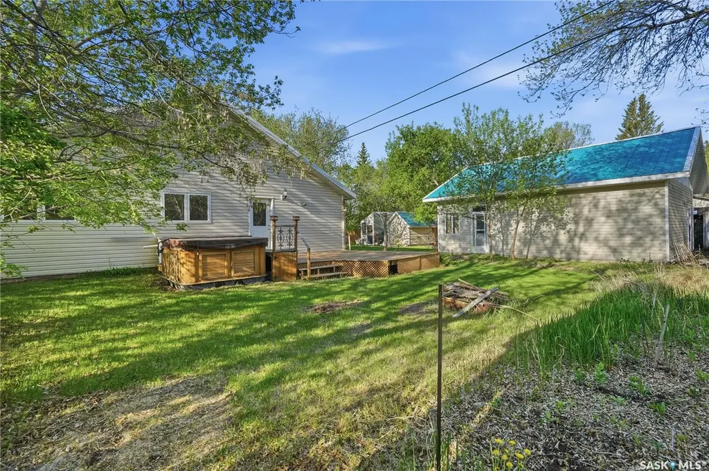 242 Woodlawn Avenue Katepwa Beach SK S0G 2Y0