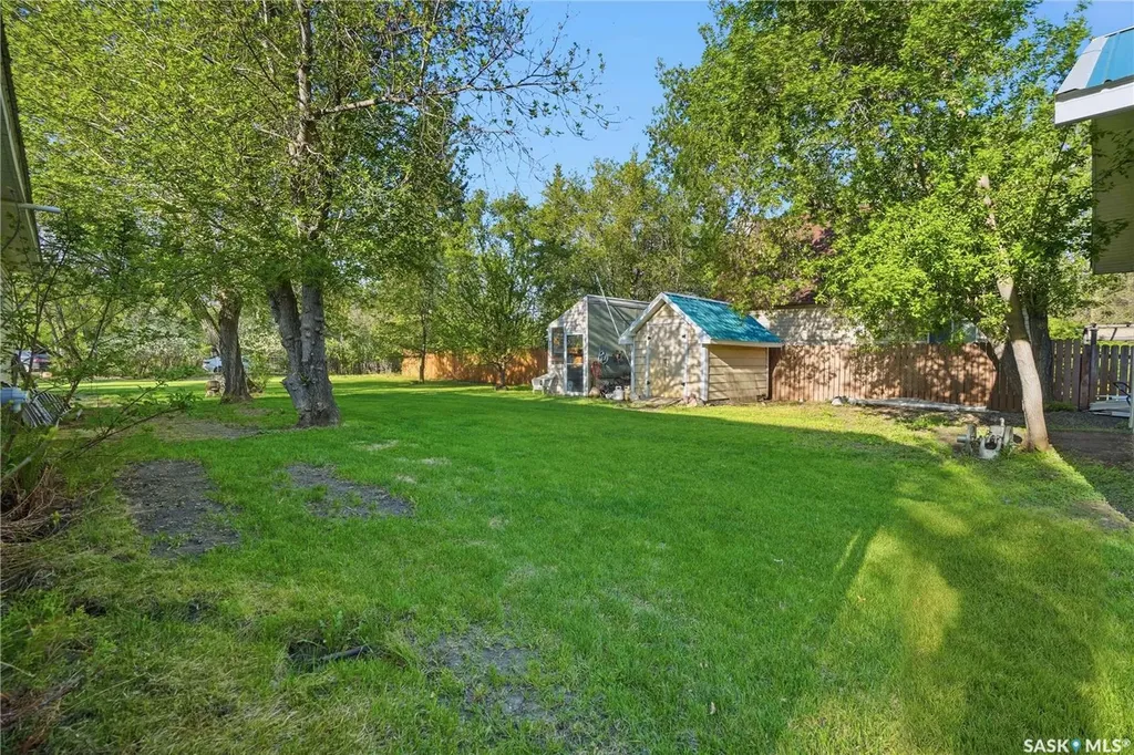 242 Woodlawn Avenue Katepwa Beach SK S0G 2Y0