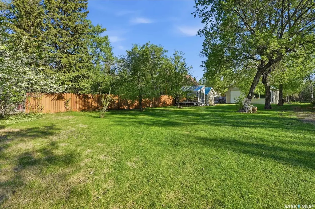 242 Woodlawn Avenue Katepwa Beach SK S0G 2Y0