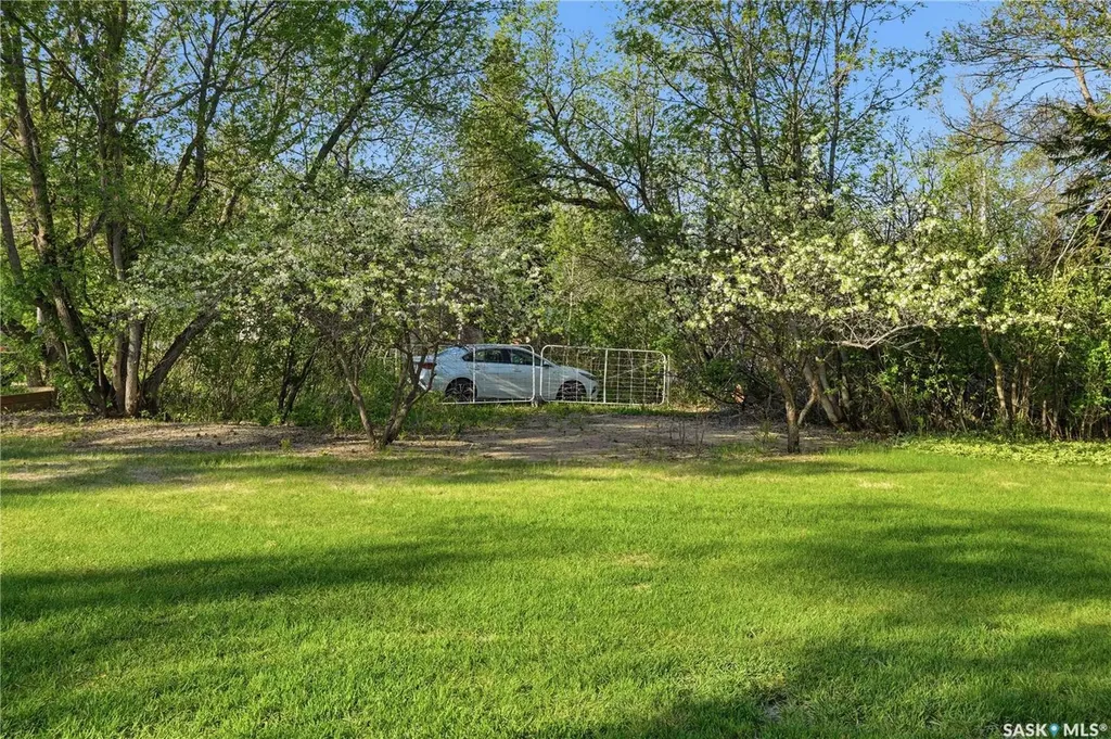 242 Woodlawn Avenue Katepwa Beach SK S0G 2Y0
