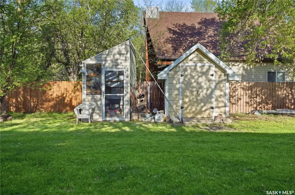 242 Woodlawn Avenue Katepwa Beach SK S0G 2Y0