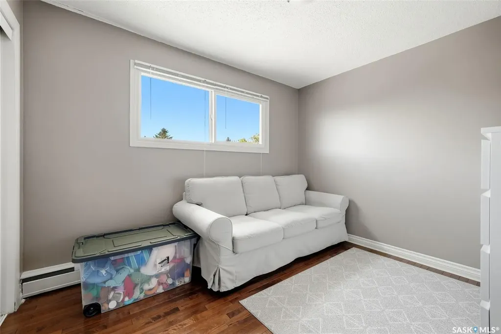1811 8th Avenue N Regina SK S4R 0G5
