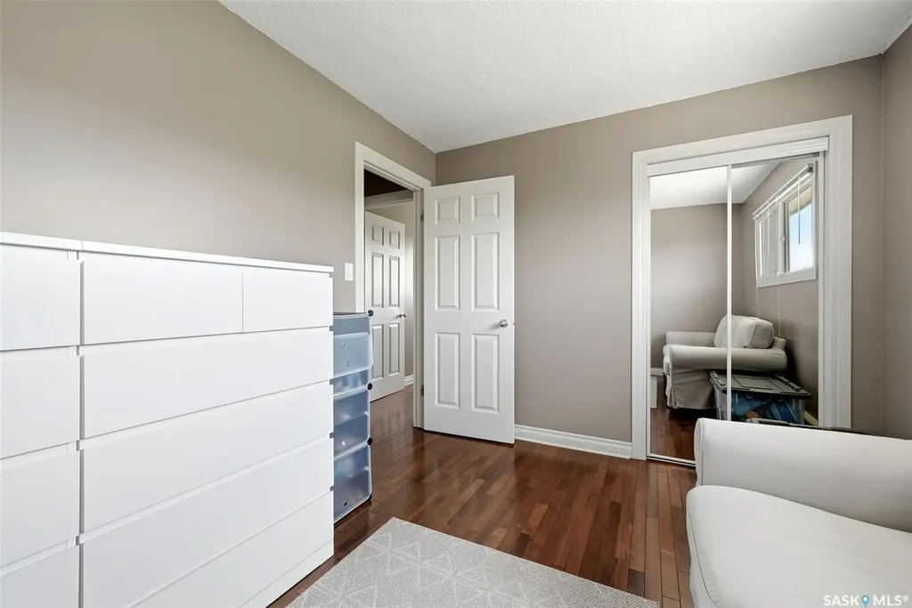 1811 8th Avenue N Regina SK S4R 0G5