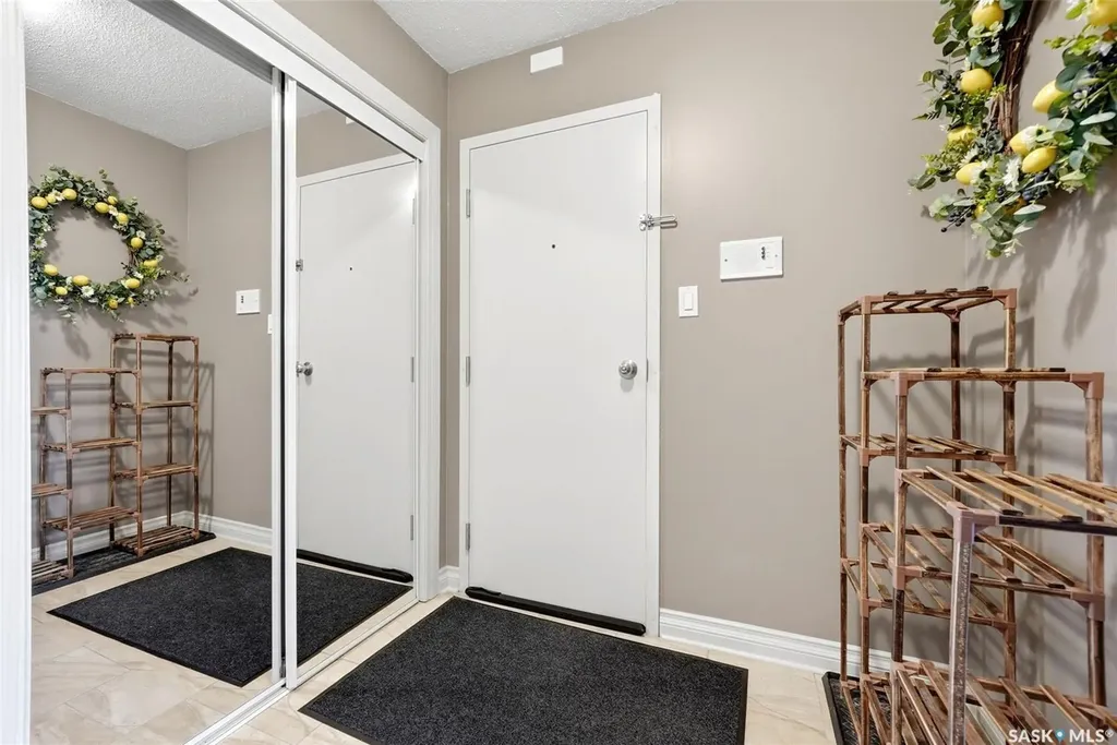 1811 8th Avenue N Regina SK S4R 0G5