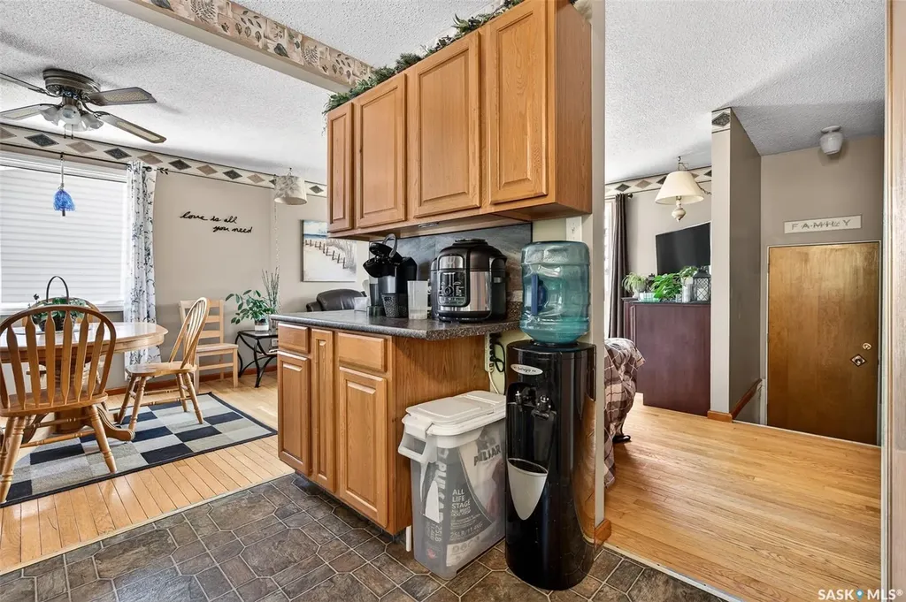 1050 Simcoe Street Moose Jaw SK S6H 3J2