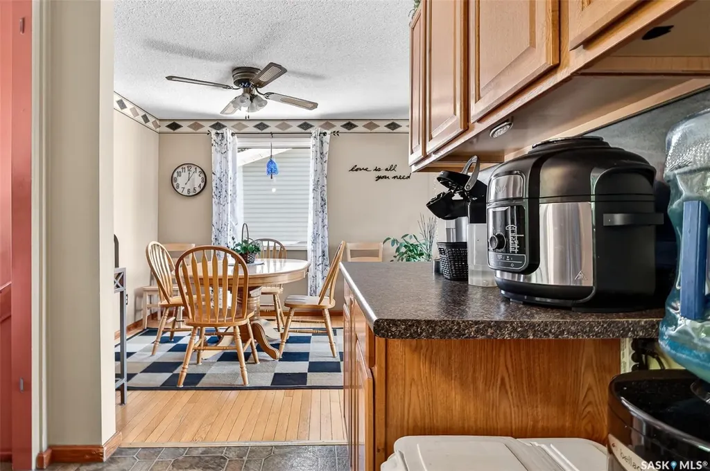 1050 Simcoe Street Moose Jaw SK S6H 3J2