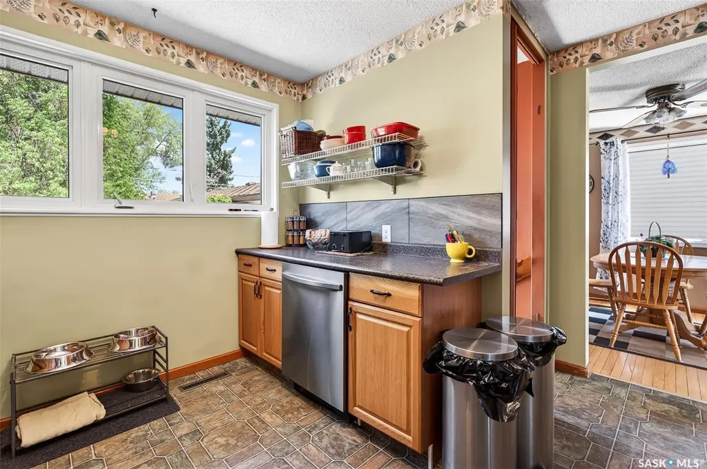 1050 Simcoe Street Moose Jaw SK S6H 3J2
