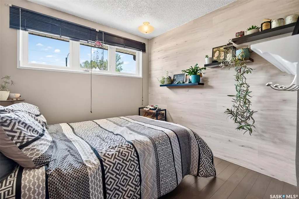 1050 Simcoe Street Moose Jaw SK S6H 3J2