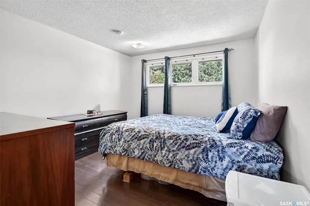 1050 Simcoe Street Moose Jaw SK S6H 3J2