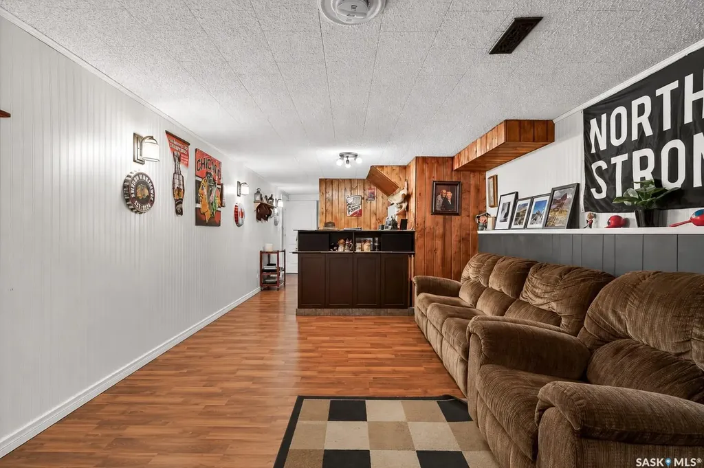 1050 Simcoe Street Moose Jaw SK S6H 3J2
