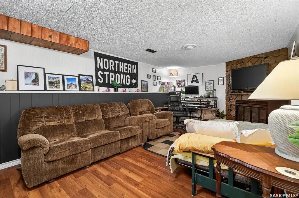 1050 Simcoe Street Moose Jaw SK S6H 3J2