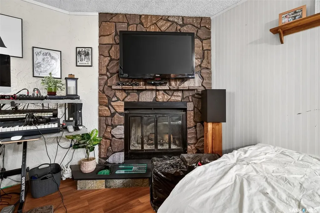 1050 Simcoe Street Moose Jaw SK S6H 3J2
