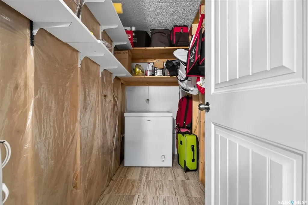 1050 Simcoe Street Moose Jaw SK S6H 3J2