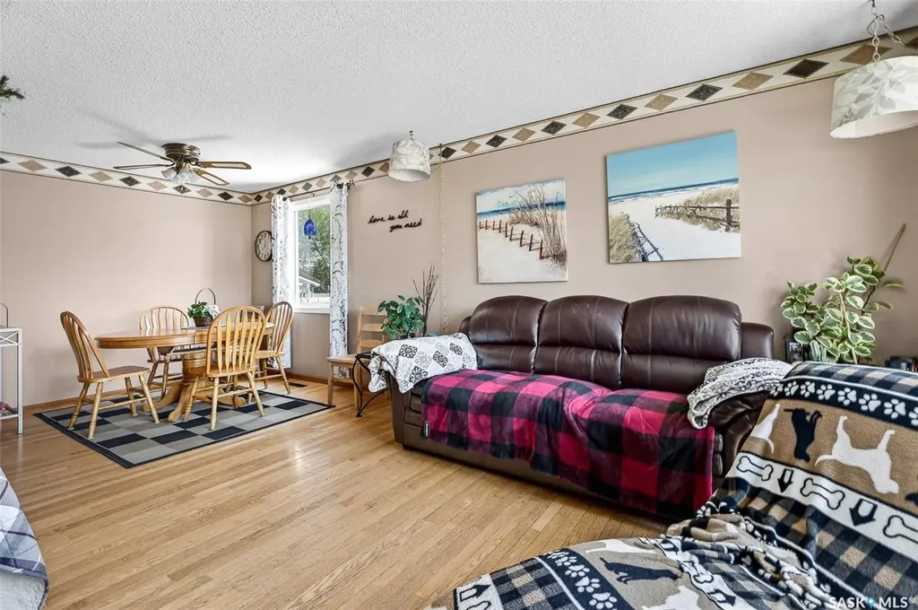 1050 Simcoe Street Moose Jaw SK S6H 3J2