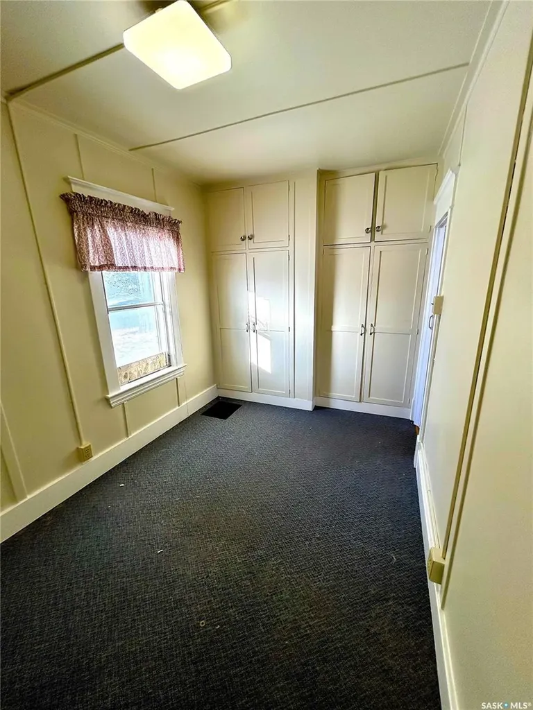 58 10th Avenue NE Swift Current SK S9H 2T2