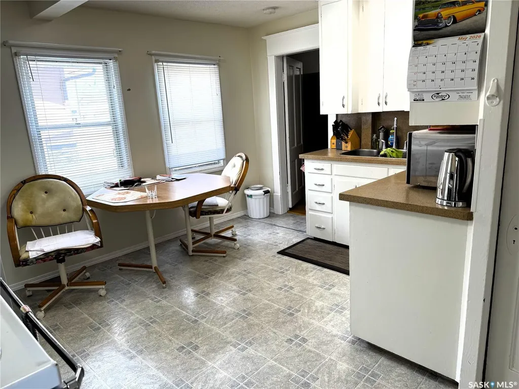 58 10th Avenue NE Swift Current SK S9H 2T2