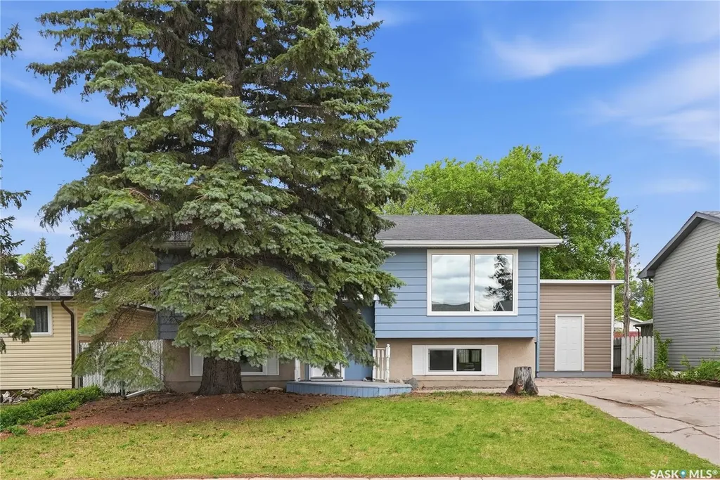 424 Dalhousie Crescent Saskatoon SK S7H 3S4