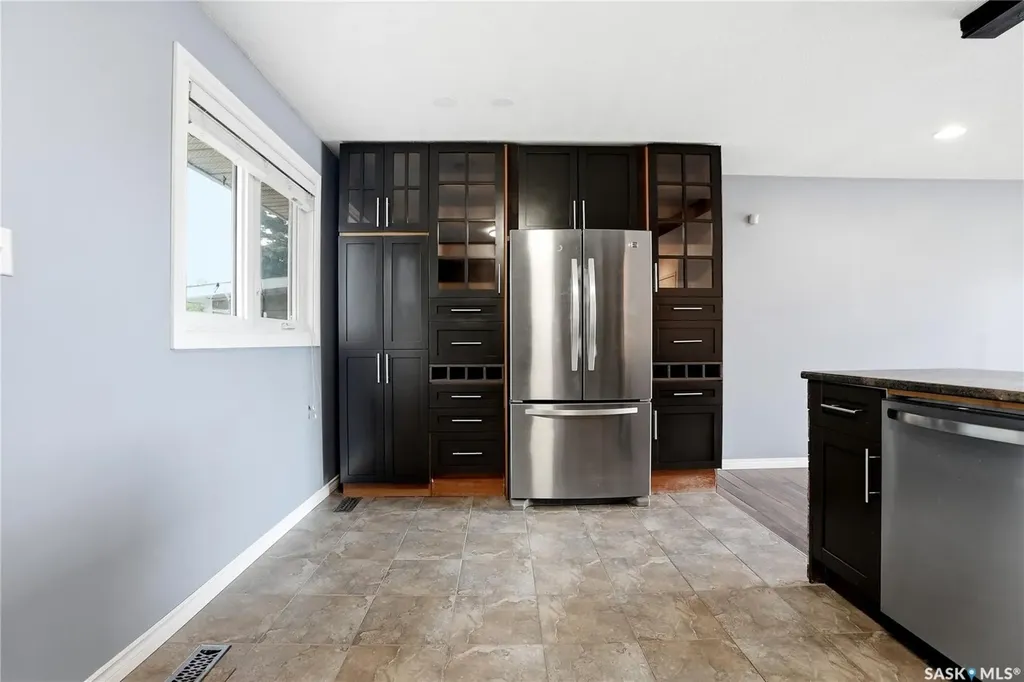 424 Dalhousie Crescent Saskatoon SK S7H 3S4