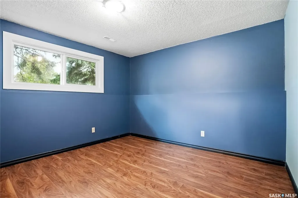 424 Dalhousie Crescent Saskatoon SK S7H 3S4