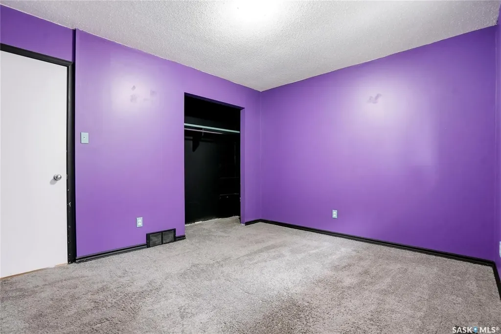 424 Dalhousie Crescent Saskatoon SK S7H 3S4