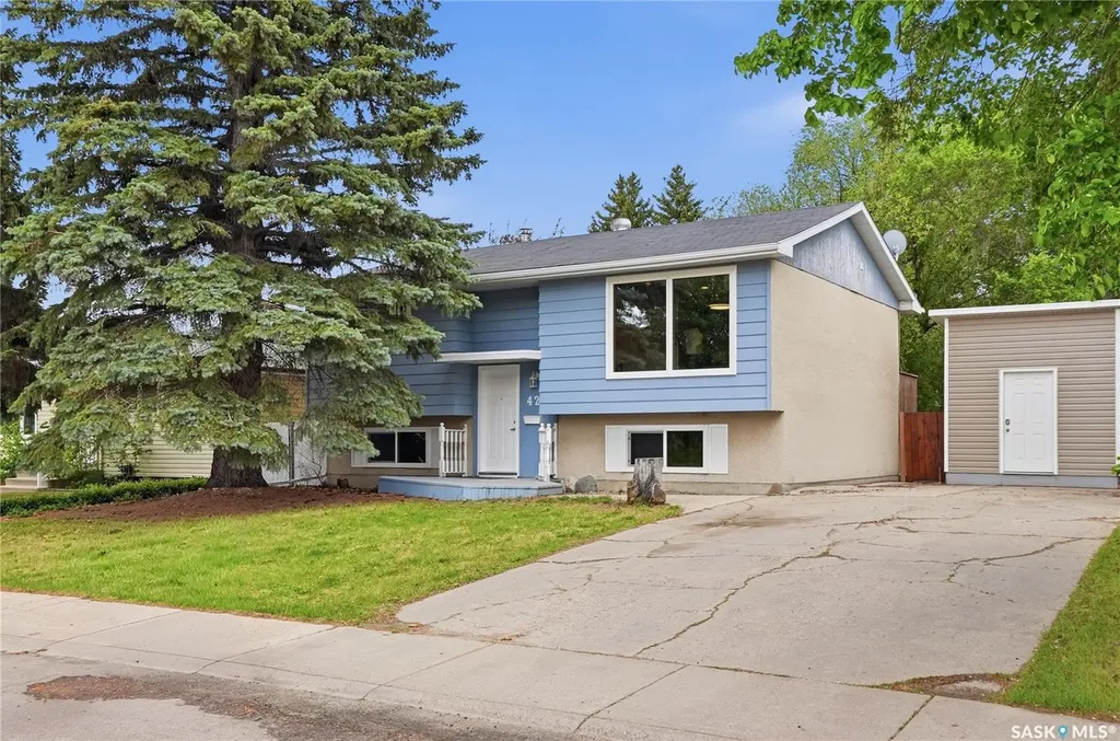 424 Dalhousie Crescent Saskatoon SK S7H 3S4