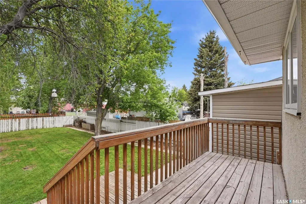 424 Dalhousie Crescent Saskatoon SK S7H 3S4