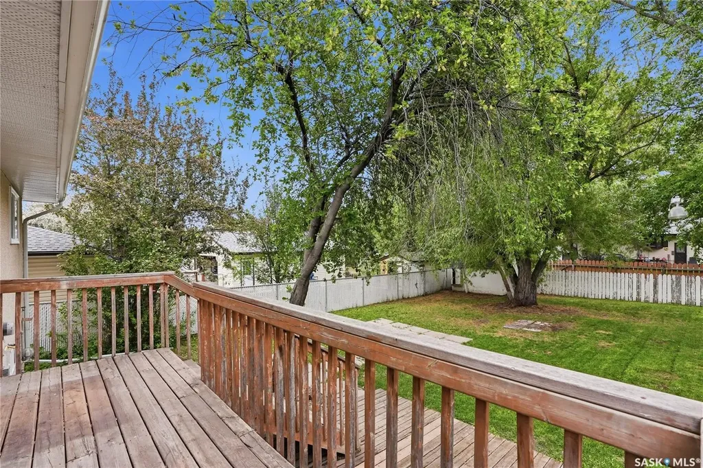 424 Dalhousie Crescent Saskatoon SK S7H 3S4