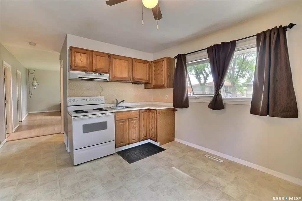 1834 Bond Street Regina SK S4N 1X9