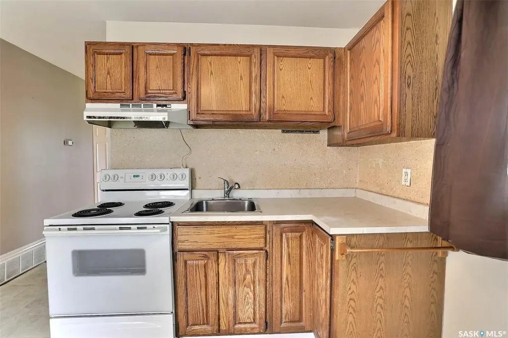 1834 Bond Street Regina SK S4N 1X9