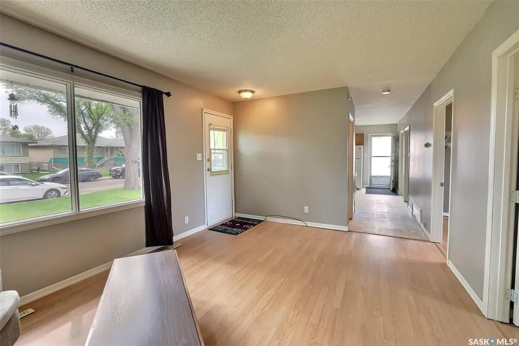 1834 Bond Street Regina SK S4N 1X9